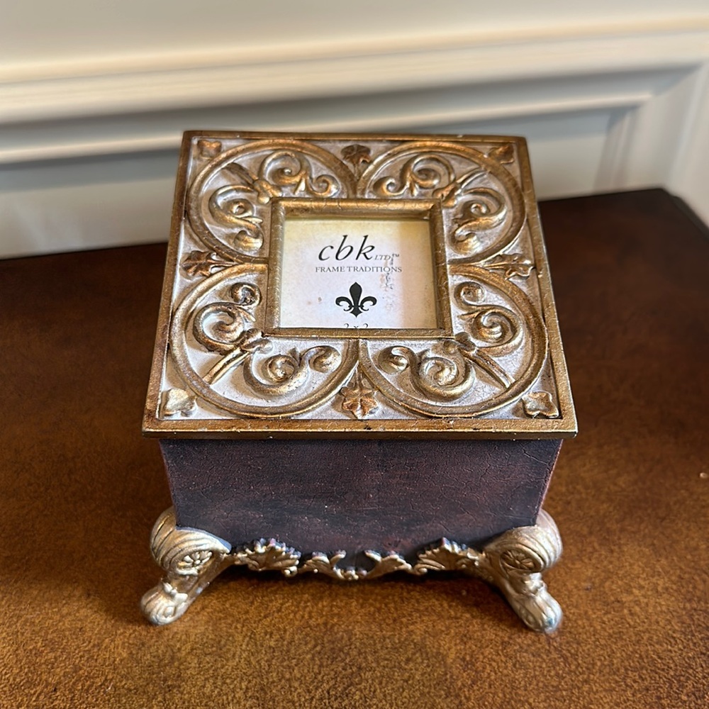 Footed Photo Trinket Box